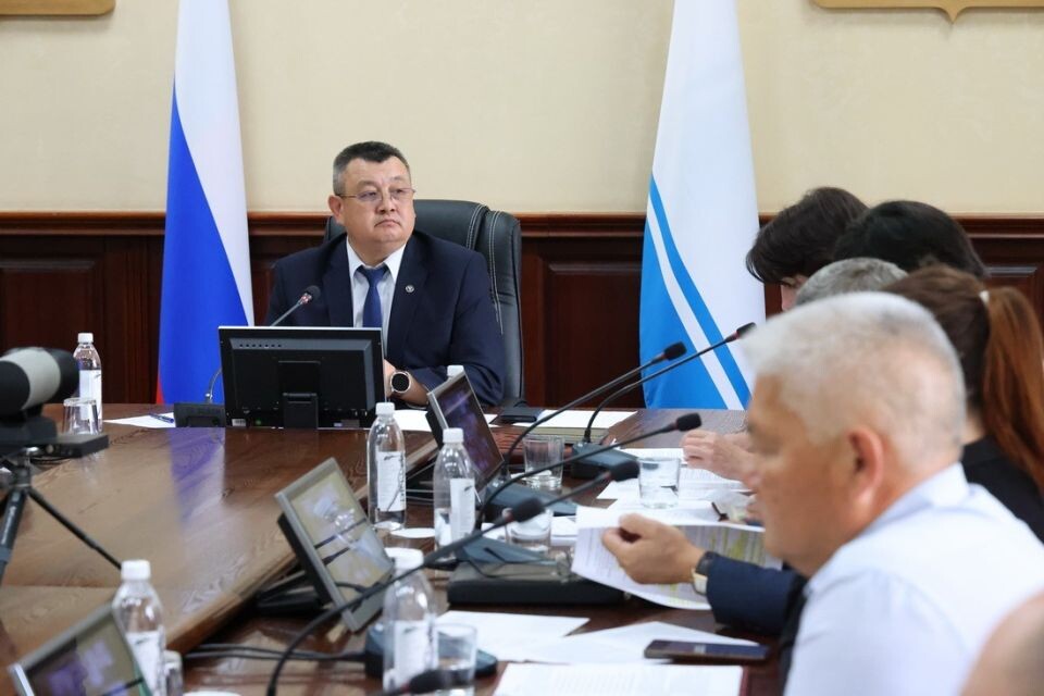    Обсуждение вопросов организации отдыха и оздоровления детей в Республике Алтай. Источник: altai-republic.ru