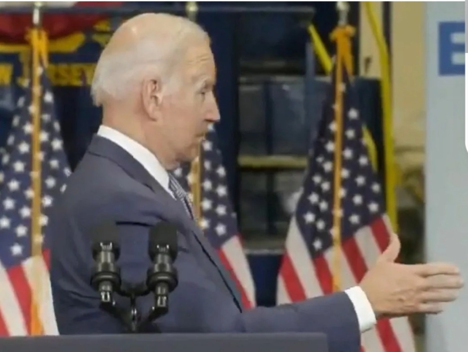 Лесович всё  адекватнее кажется 