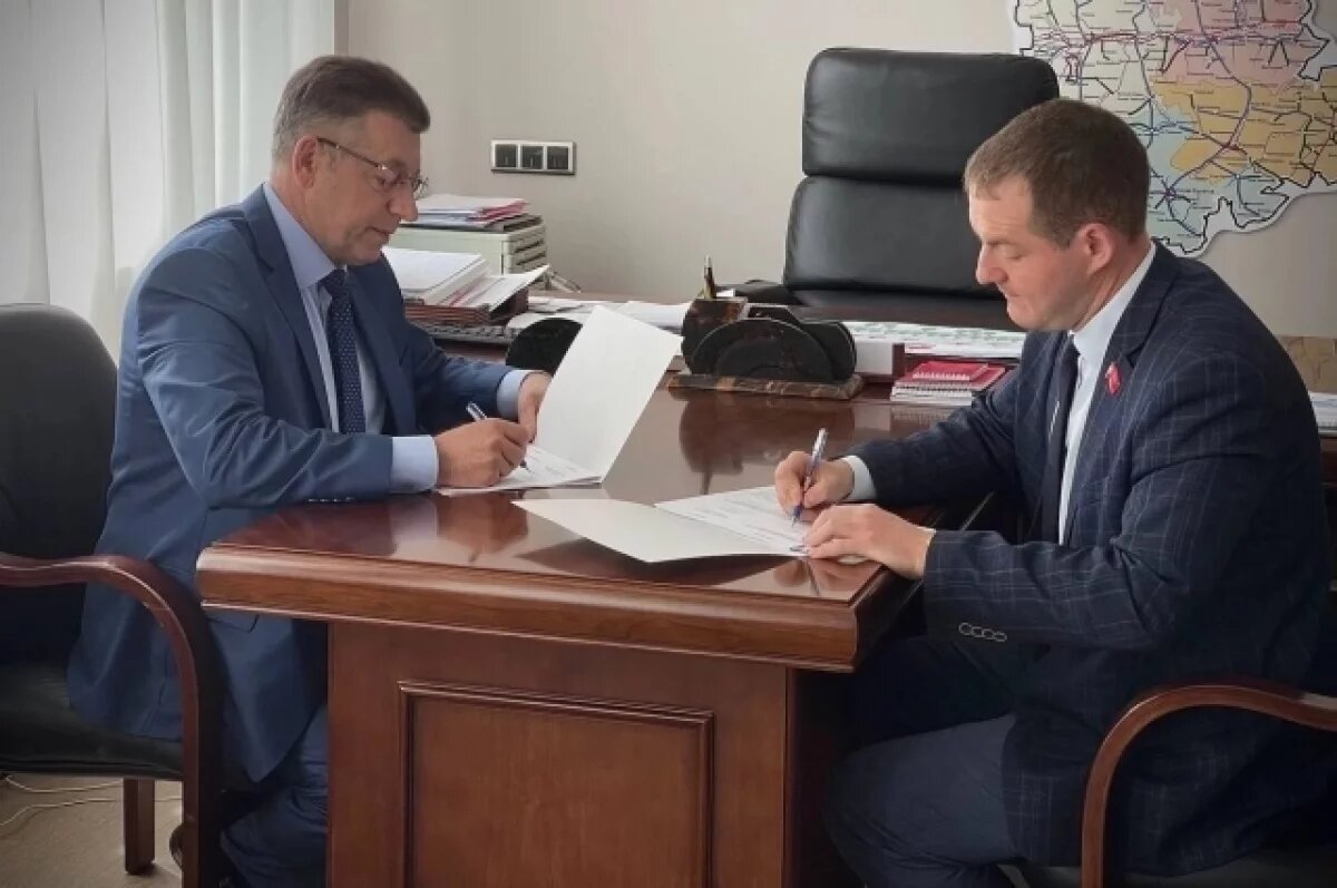    Правительство региона договорилось о сотрудничестве с фракцией КПРФ