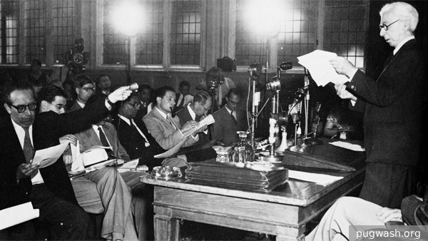     Фото: pugwash.org   
 Текст: Евгений Крутиков