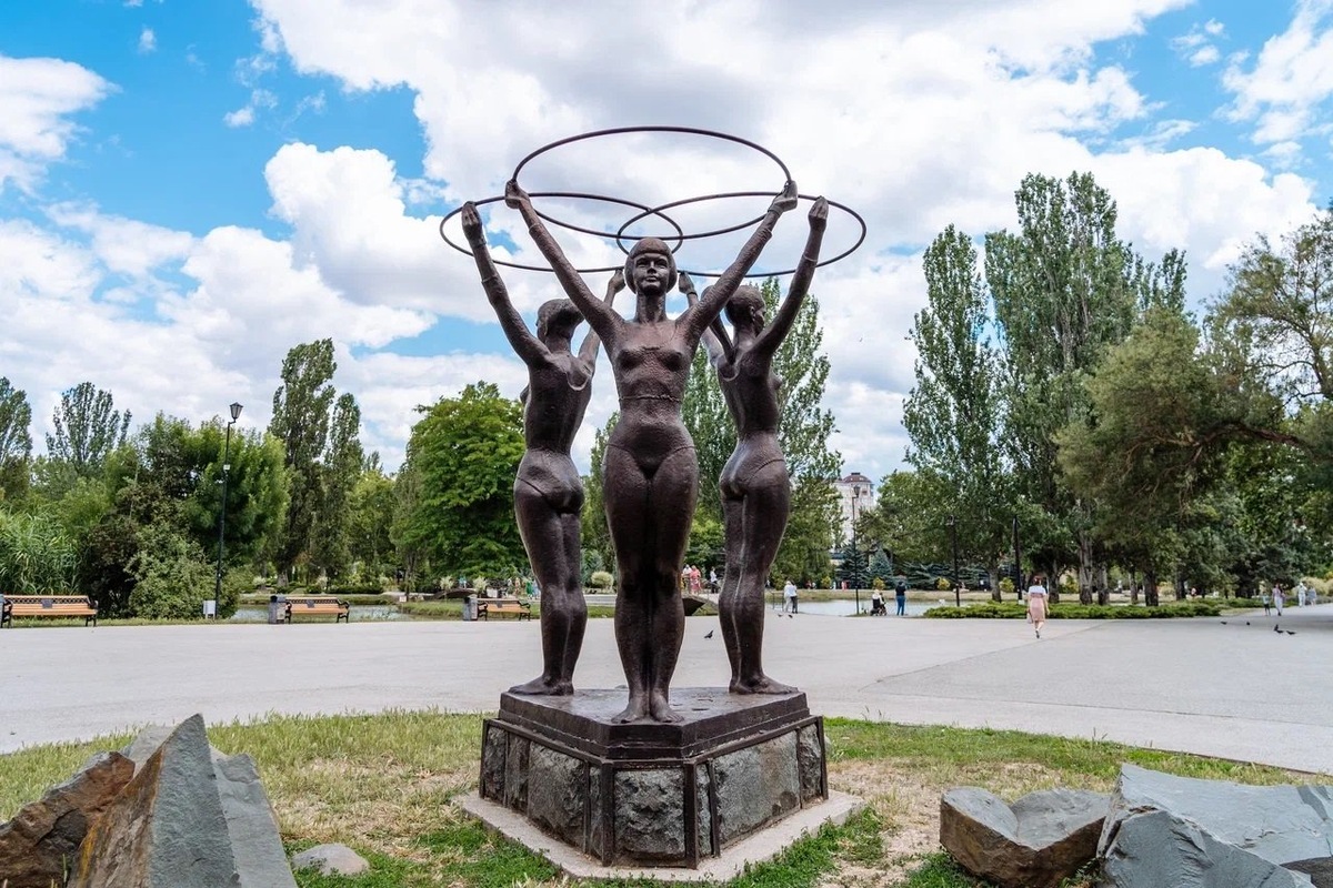 Скульптура «Три грации» в парке им. Ю.А. Гагарина в Симферополе
© Туристический портал Республики Крым, Ксения Гасица