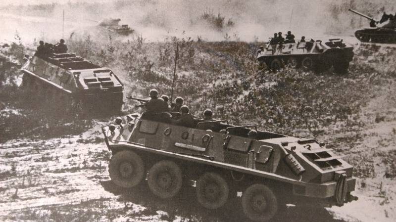 БТР-60П на учениях