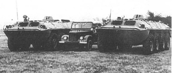 ГАЗ-69 загадывает желание, находясь между двумя БТР объект 1015. Источник фото: http://denisovets.ru