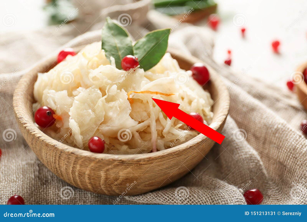    Секрет уральских хозяек раскрыт квашеная капуста с брусникой и сосновыми шишками