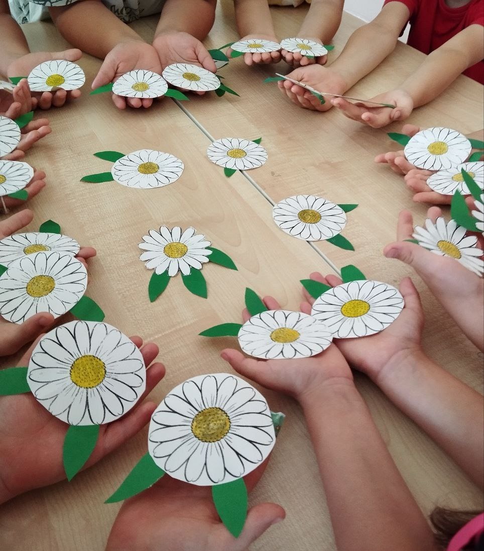    Образовательные центры «Вега» и «Сфера» провели мероприятия для детей в рамках празднования Дня семьи, любви верности