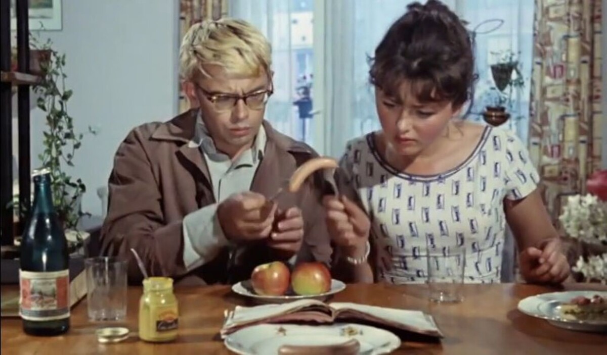 Кадр из фильма «Операция „Ы“ и другие приключения Шурика» 