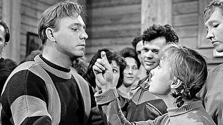 Кадр ииз фильма «Девчата»