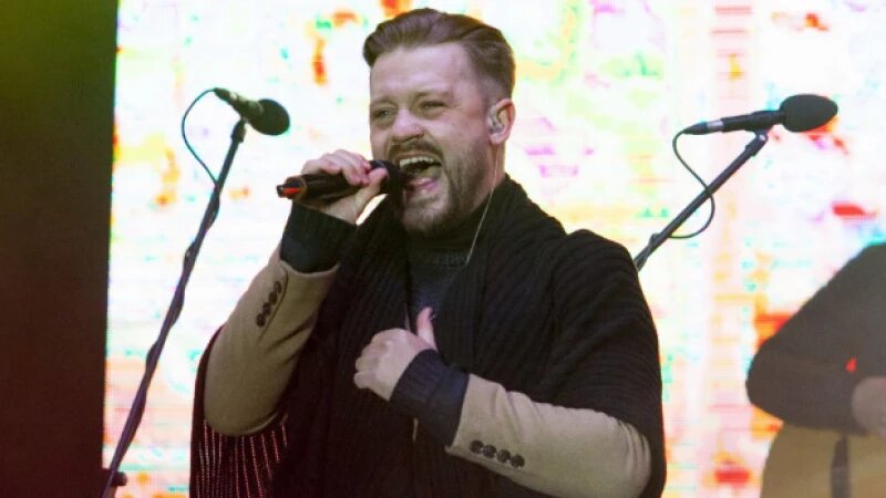     Арсений Бородин выступил в Барнауле на концерте в честь присоединения Крыма. 18 марта 2018 года. Анна Зайкова