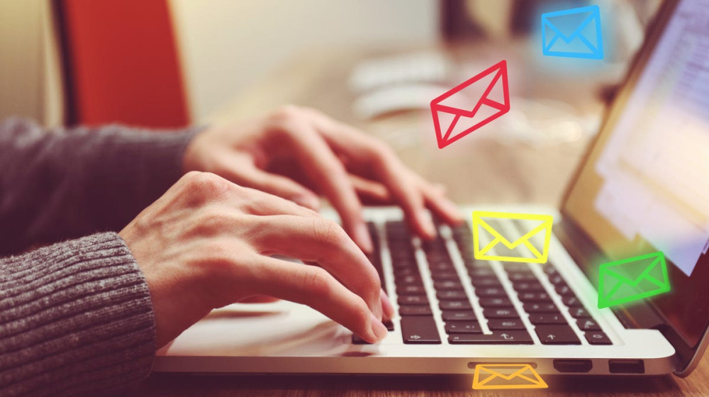    Тайны цифровых переписок