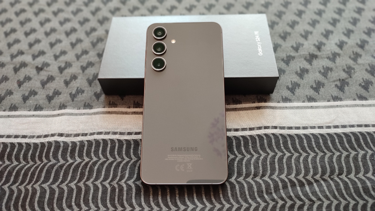 Красив зараза..)))