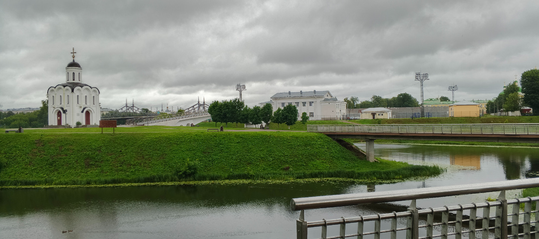 Пасмурная погода в Твери. Охлаждаемся от фото.