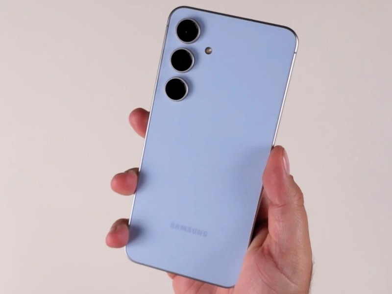    Samsung Galaxy S25 FE впервые показали на реальном фото