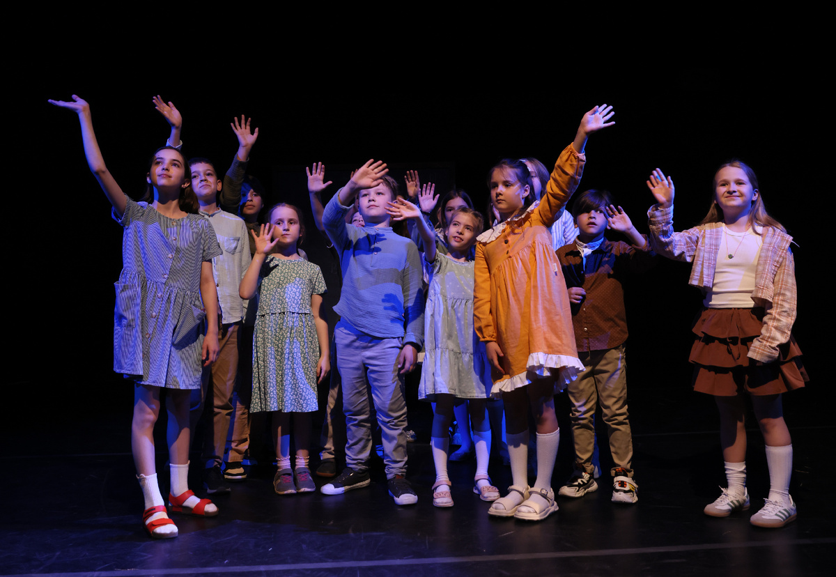 Тренинги по актерскому мастерству для детей и подростков направлены на раскрепощение и избавление от комплексов и зажимов.