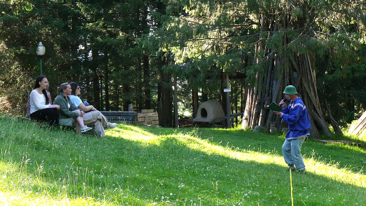    В музее «Торум Маа» читают хантыйский рэп