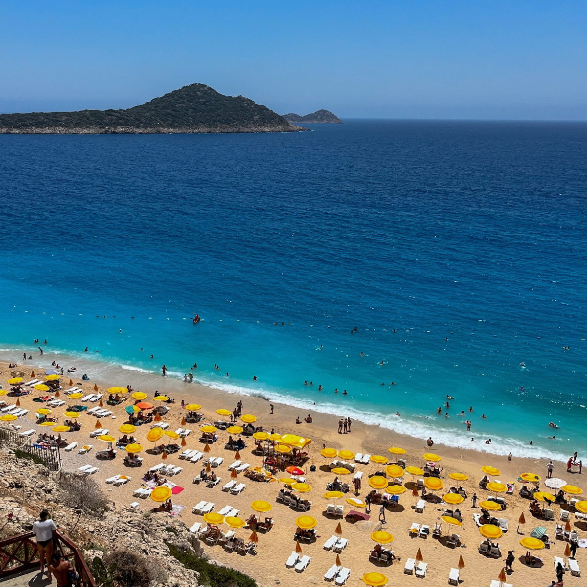 Пляж Капуташ, между городами Каш и Калкан