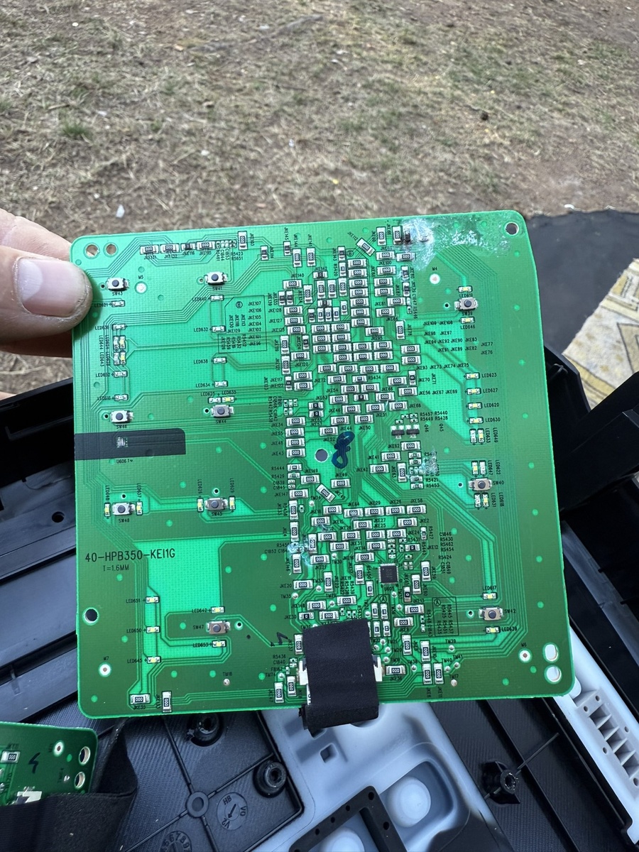 Последствия попадания под дождь для JBL PartyBox 310