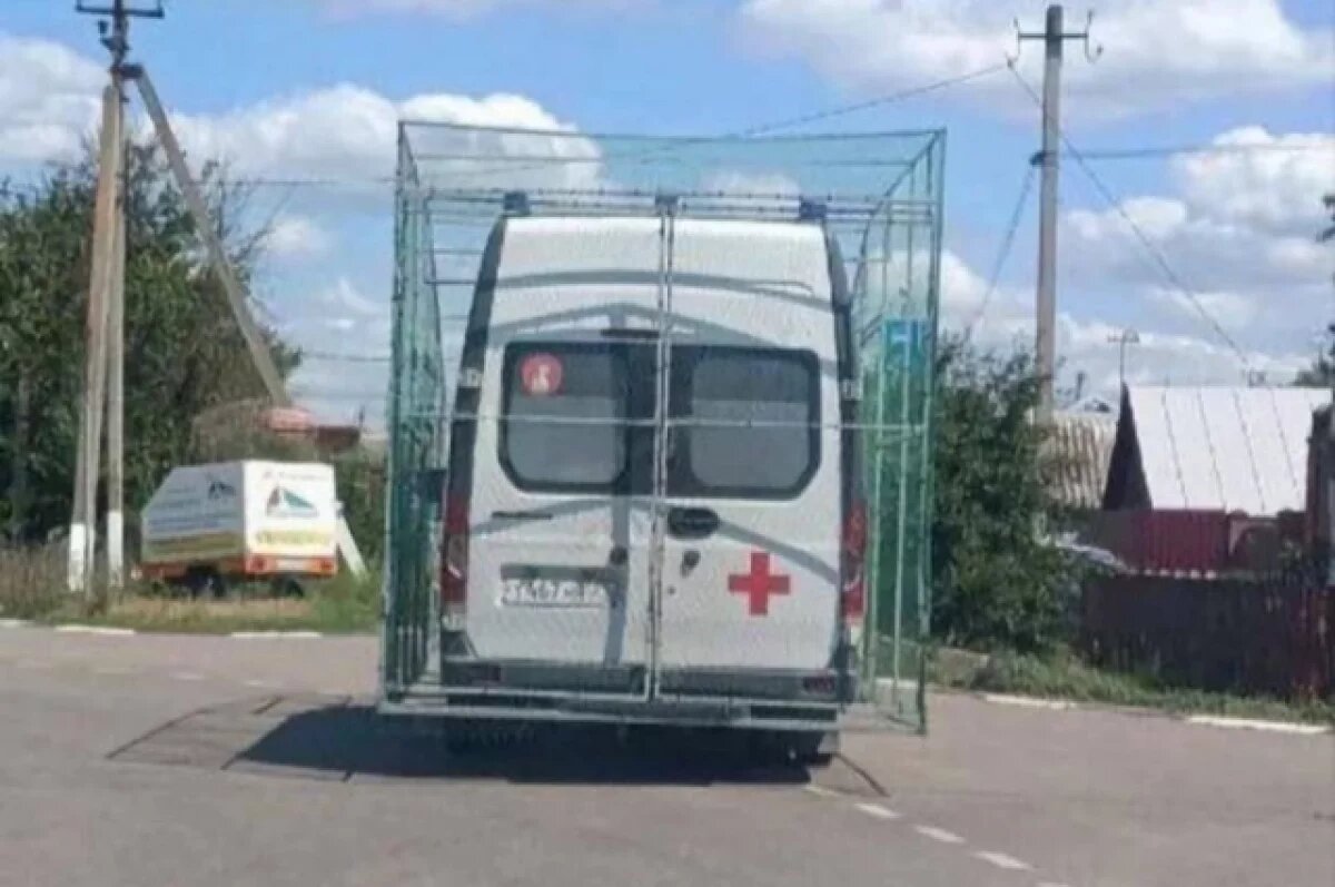    В Белгородской области более 15 машин скорой помощи оснастят сеткой от БПЛА