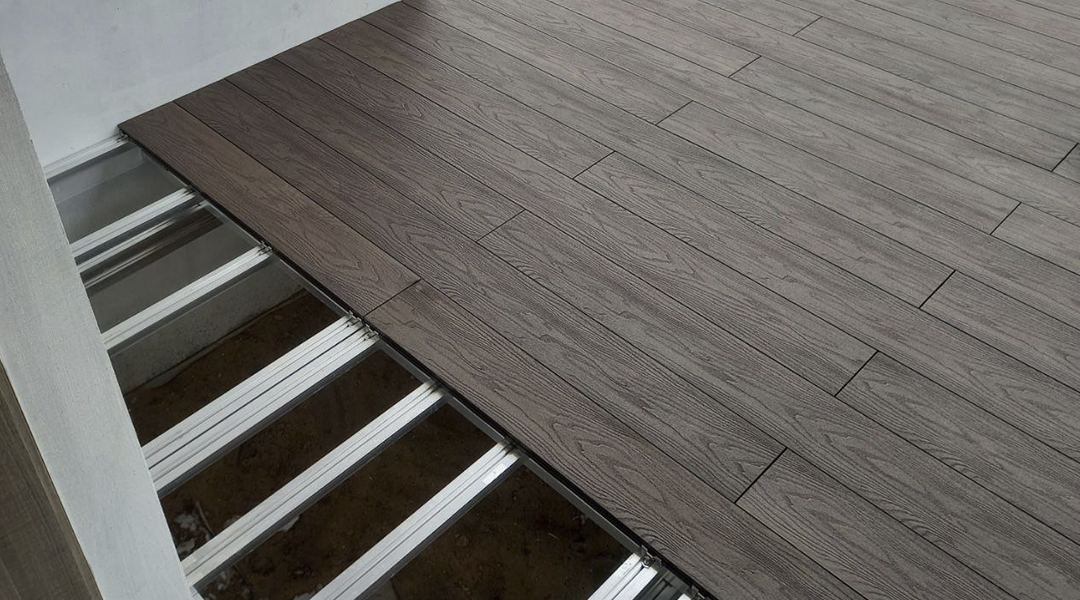 Монтаж террасы из ДПК на металлические лаги