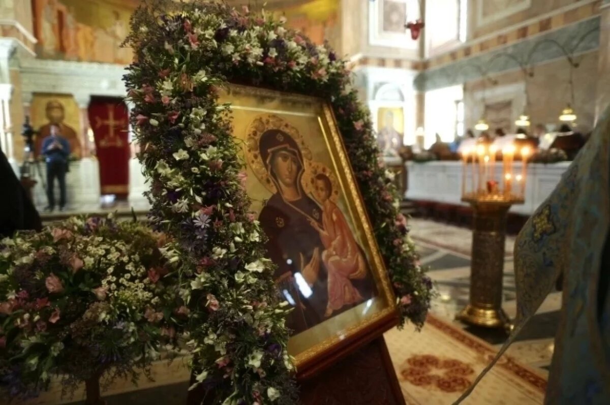    По ходатайству адмирала.