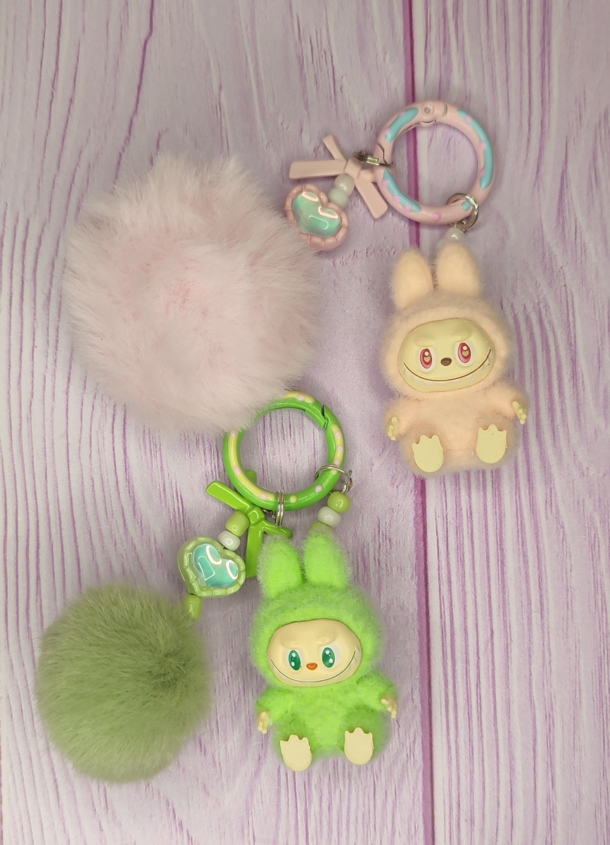 Брелочки с фигурками лабубу