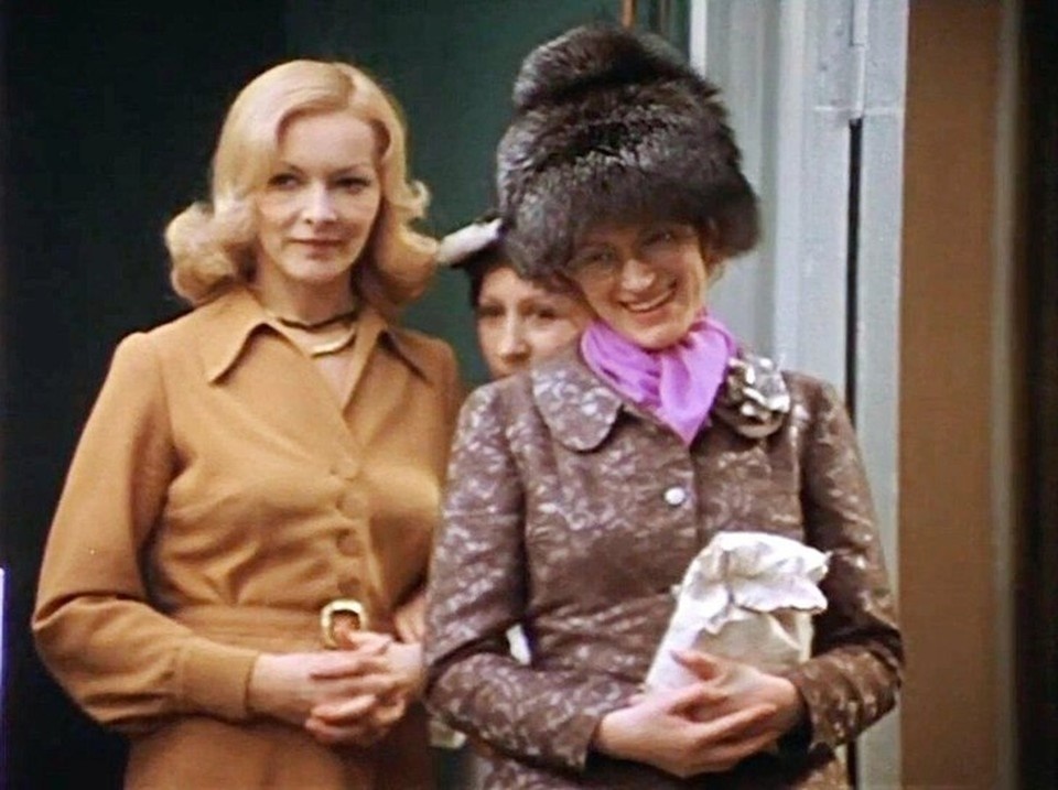 Кадр из фильма "Ирония судьбы, или С легким паром!" Эльдара Рязанова, «Мосфильм», 1975г