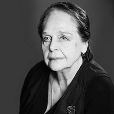     Скончалась старейшая актриса Александринки Галина Карелина