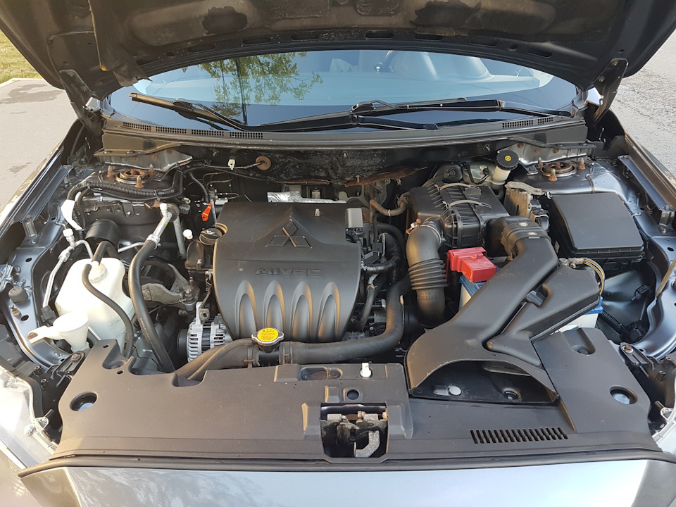  Mitsubishi Lancer 1.5 МТ