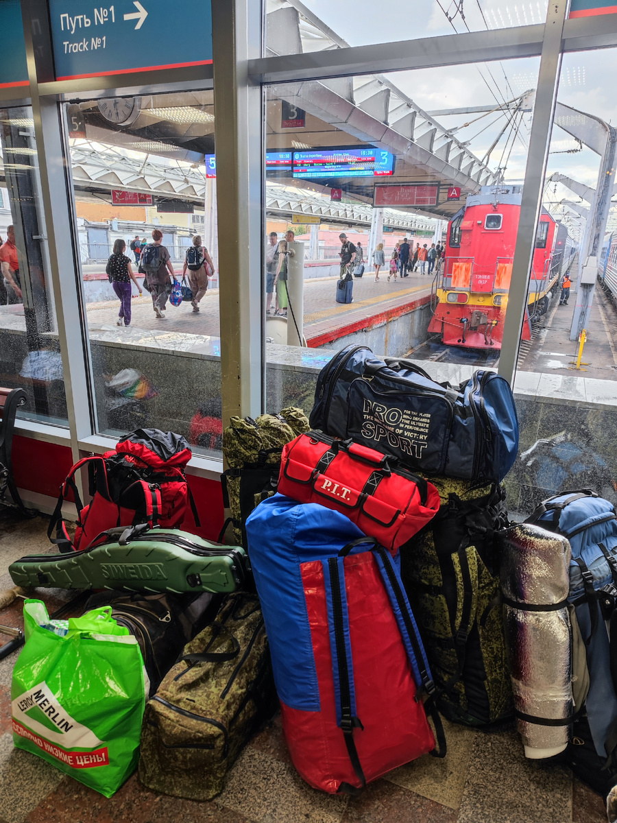 И кто это все накидал... 