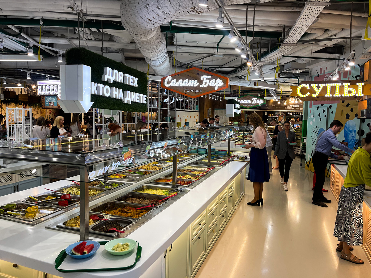 Станции с едой с другого ракурса →