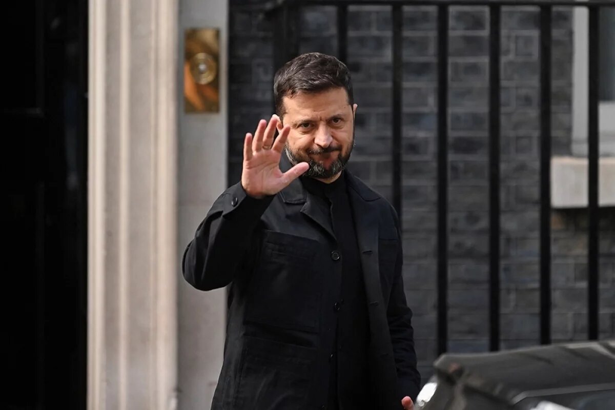    Реформа украинского МИД также предполагает переформатирование департаментов. На фото Владимир Зеленский.