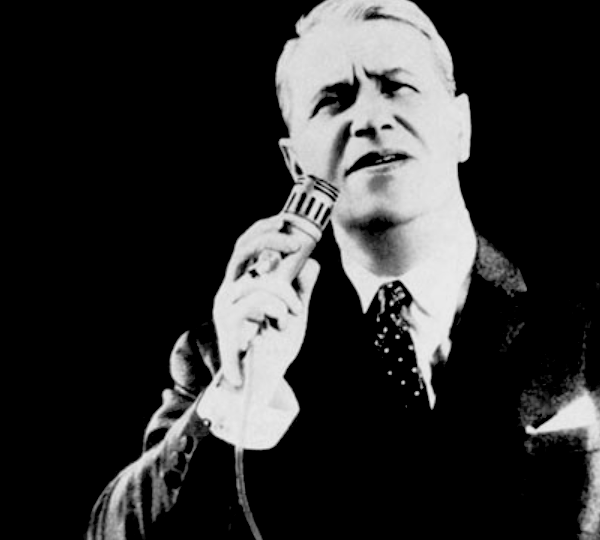 Марк Бернес - он был запевалой народа (О чем писали советские газеты).