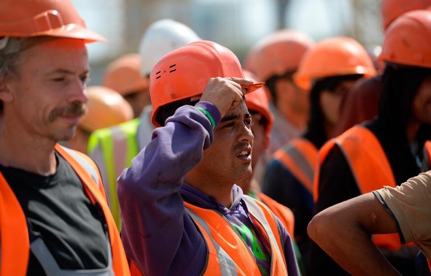    Миллион мигрантов только из одной страны прибудут в РФ: «рабочие на СВО». Какие регионы ждет наибольший наплыв?