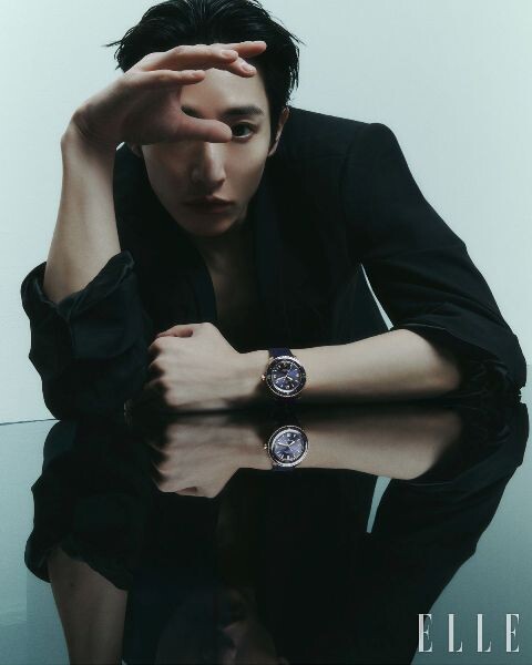 А здесь. Если вы сказали начальнику что-то не то, то он взглянет на вас таким взглядом, что захочется ошибиться еще раз)