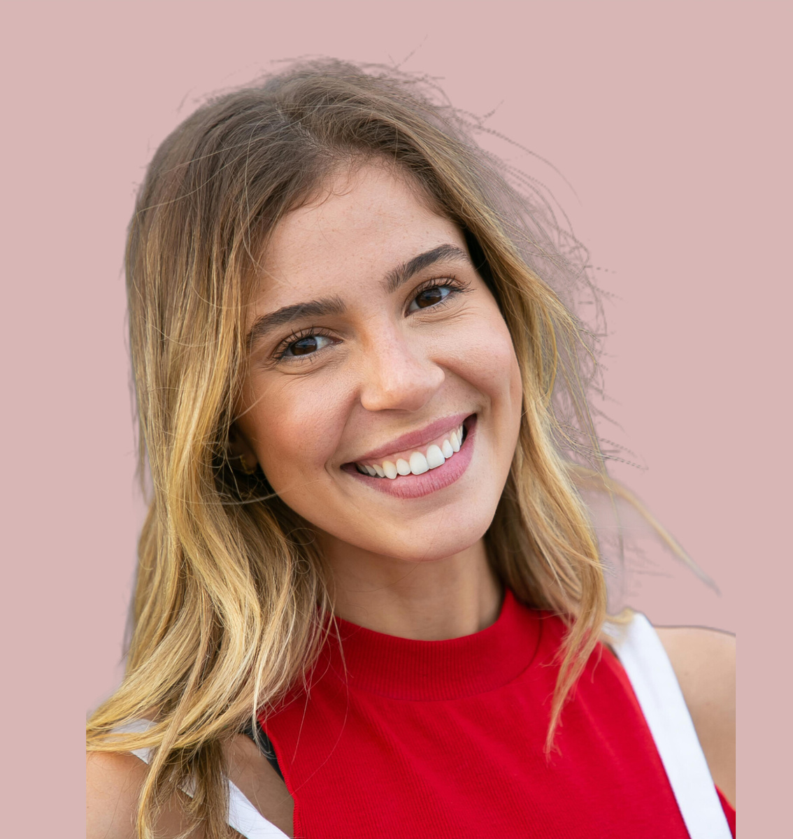 Такой красивый розовый нюд гасит лицо.