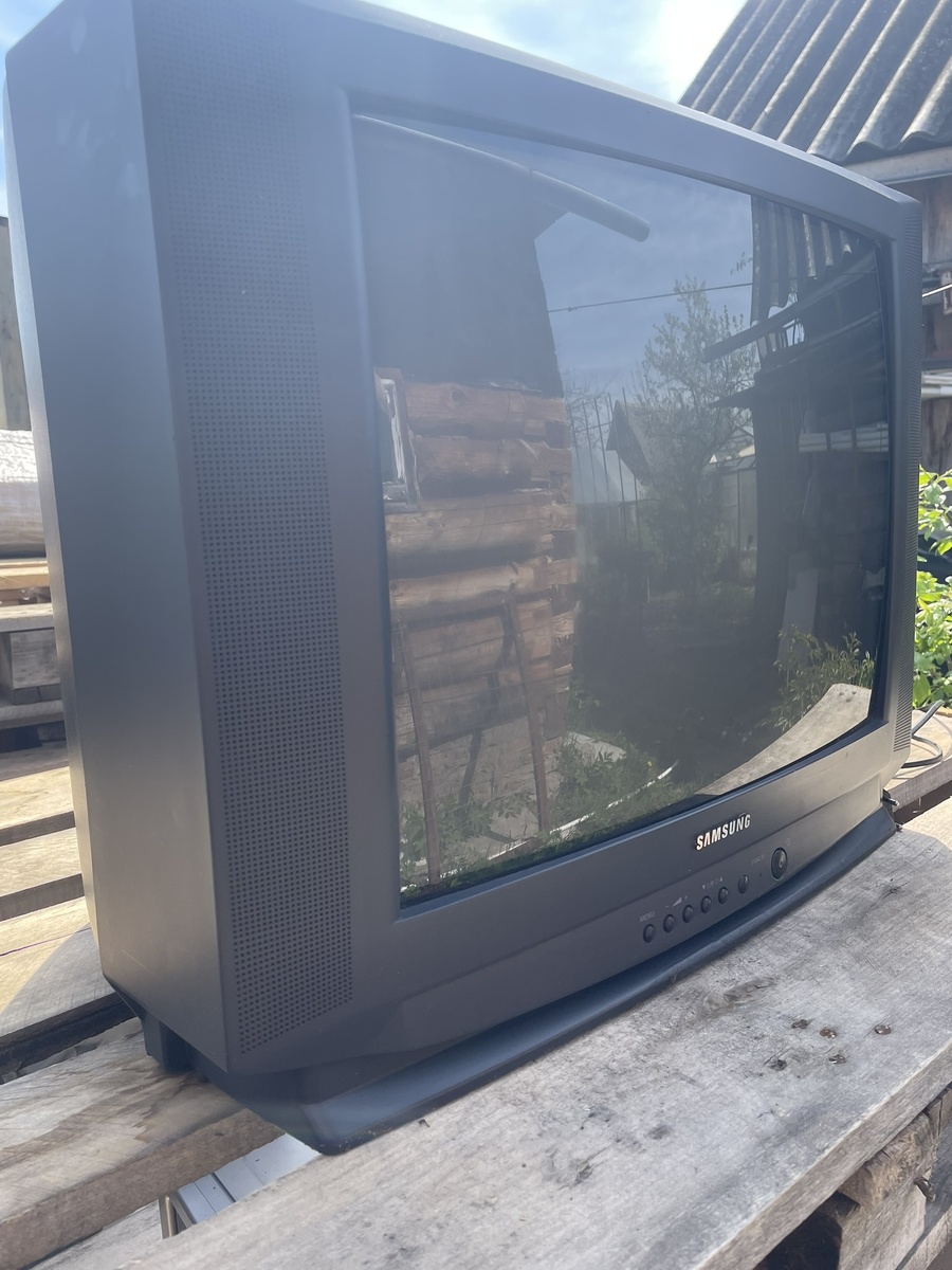 Вид спереди