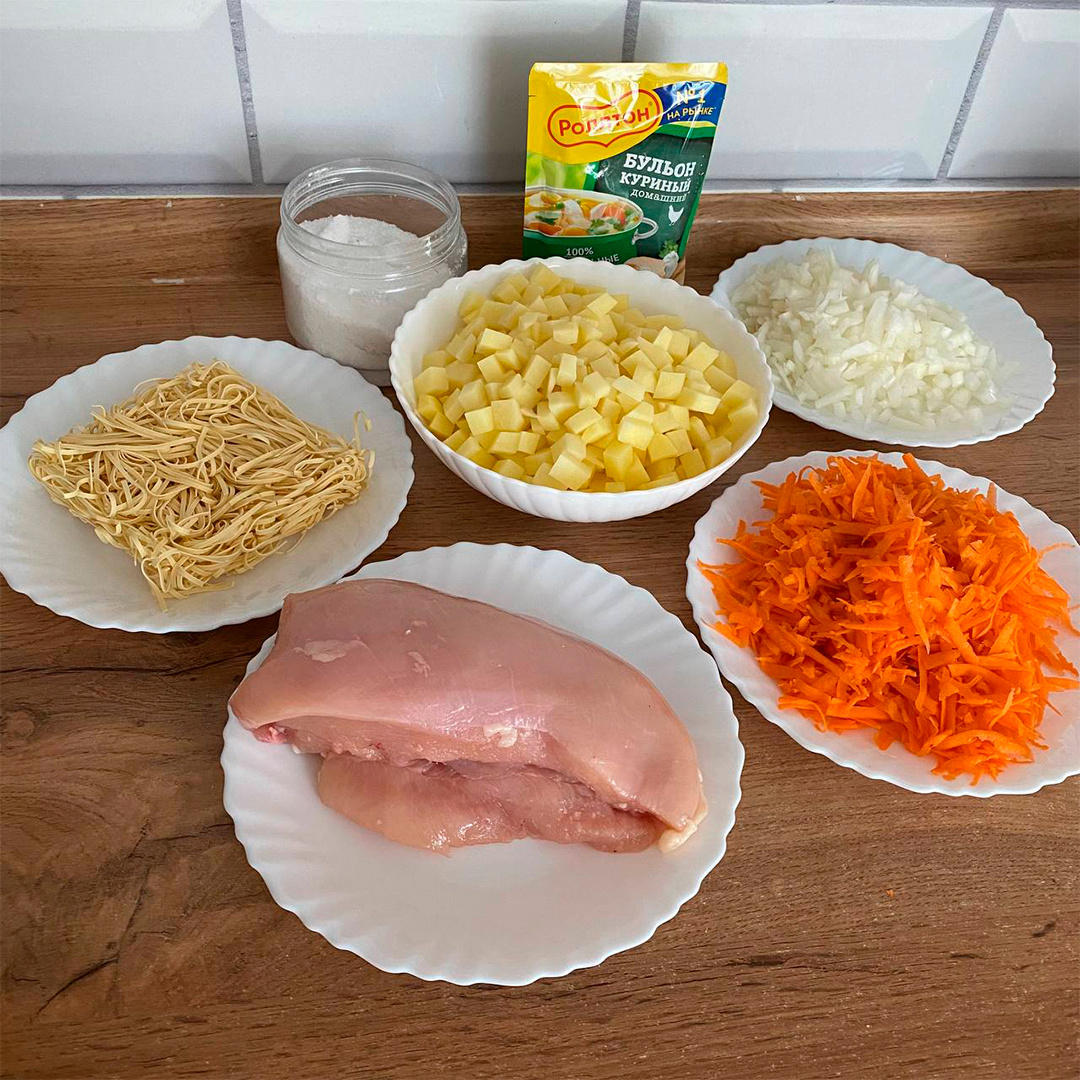 Всё под рукой: куриная грудка, картофель, морковь! Ничего лишнего — суп за 30 минут!