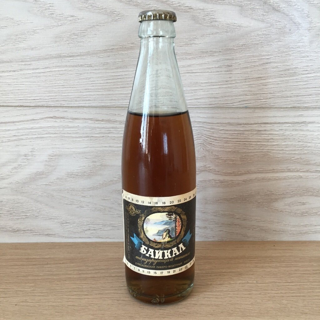 Культовая этикетка лимонада "Байкал" с его неповторимым травяным послевкусием