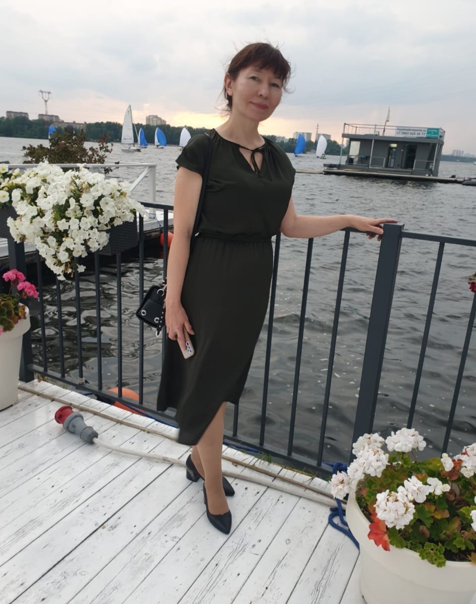 Вечер на набережной Москвы-реки.