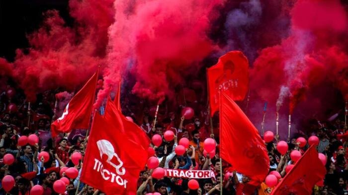 Вокруг тебризской футбольной команды «Трактор» постоянно кипят националистические страсти