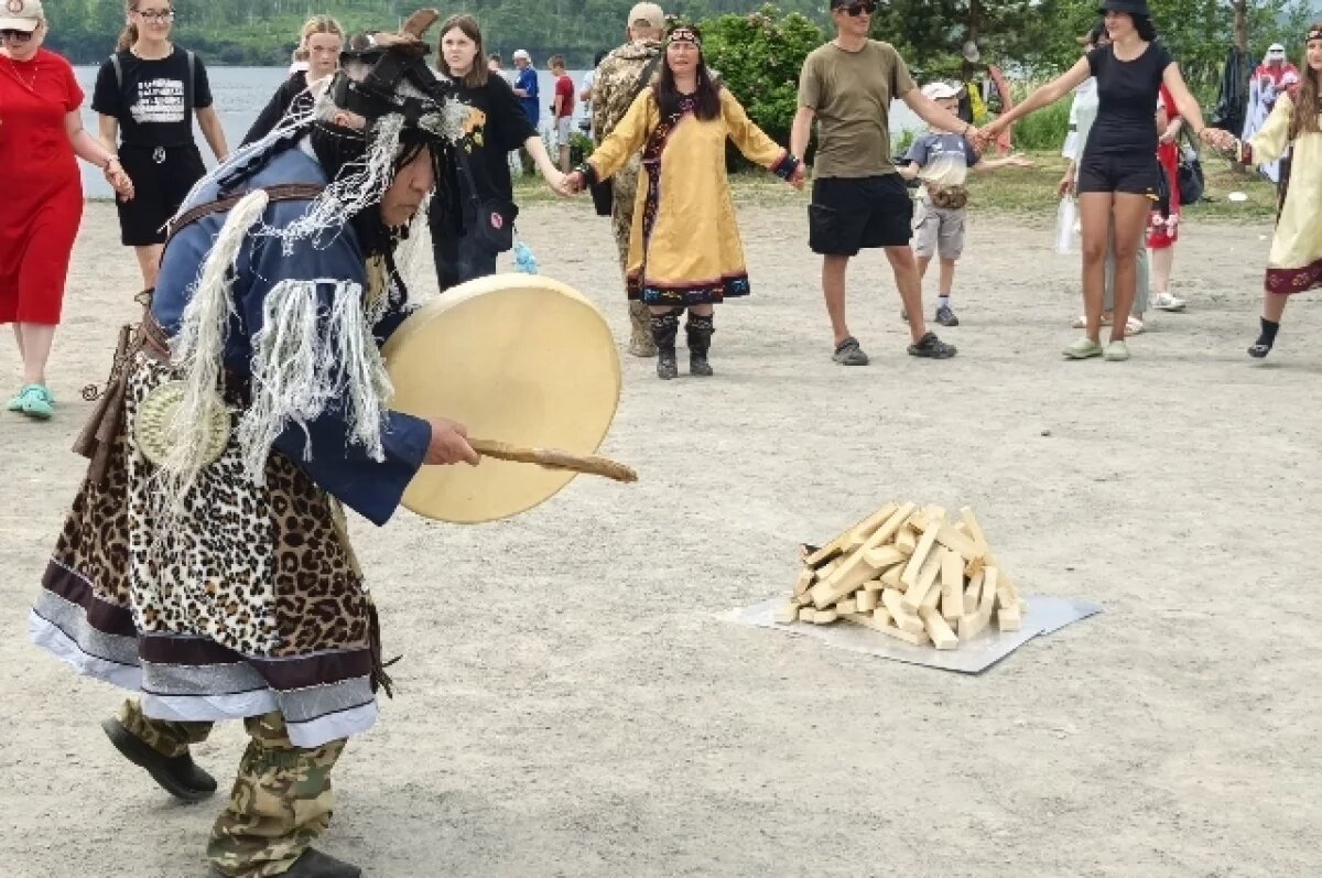    Более 2000 человек посетили Праздник первой горбуши в Хабаровском крае