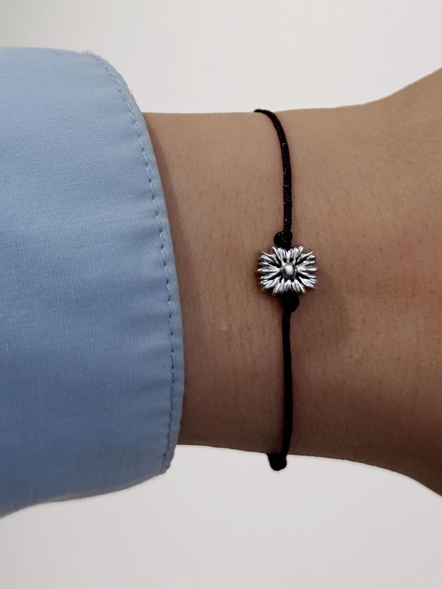 Серебряный браслет на нити «Культурный код»