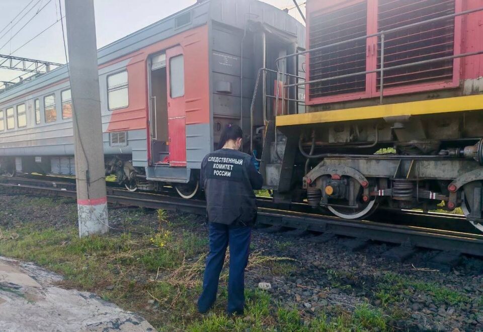    Тепловоз наехал на составителя поездов. Источник: Восточное межрегиональное СУТ СК России