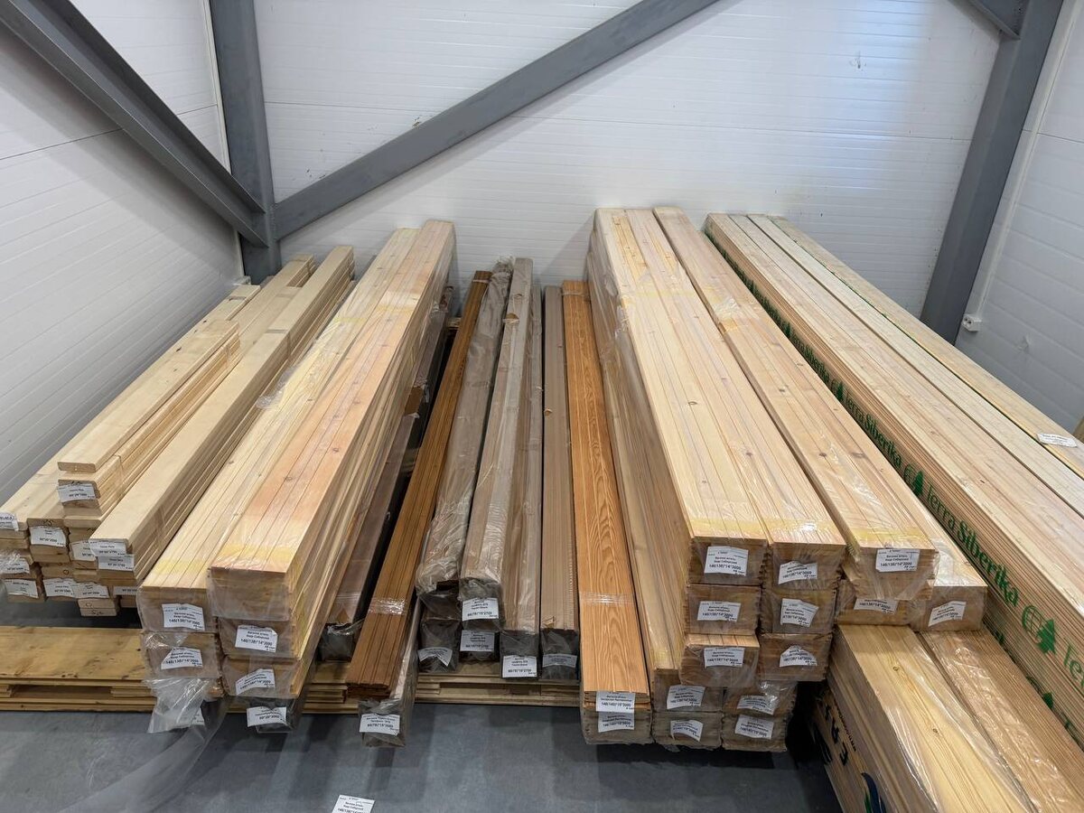 Условия хранения - склад, под крышей