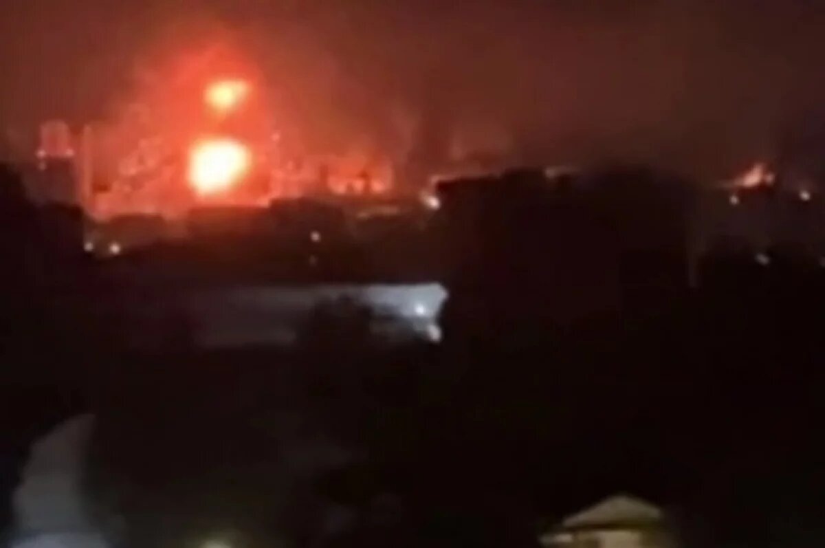    Появились кадры мощных взрывов в Киеве