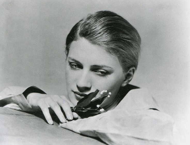 Фотограф - Horst P. Horst, фотопортрет Ли Миллер, 1930.Архивы Ли Миллер - www.leemiller.co.uk  