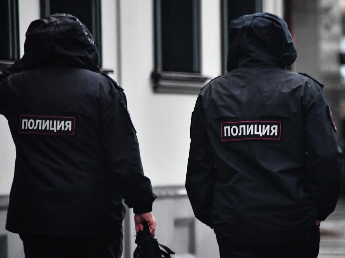    Сотрудники полиции© РИА Новости / Наталья Селиверстова