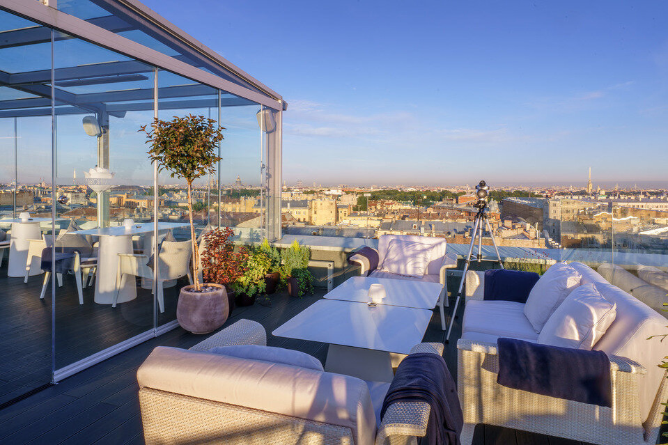 Источник:https://www.restoclub.ru/review/top/10-terras-na-kryshah-peterburga