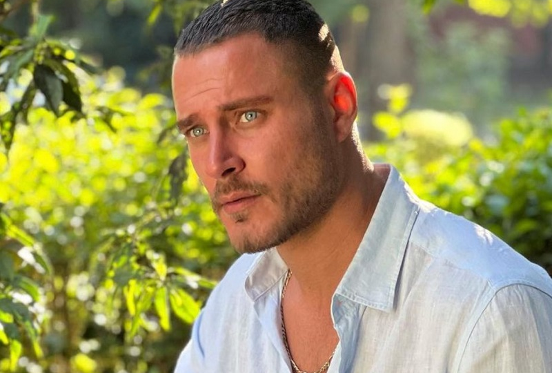 10 Невероятно Красивых Турецких Актеров