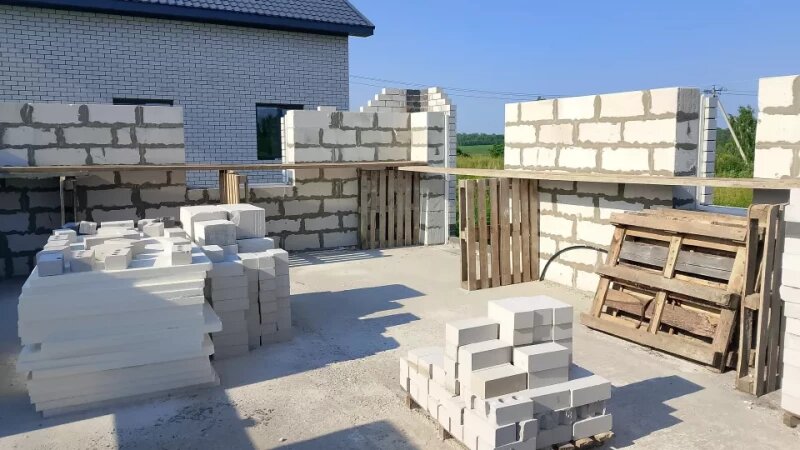     Недостроенный дом от «ГК Геометрия». Предоставлено altapress.ru