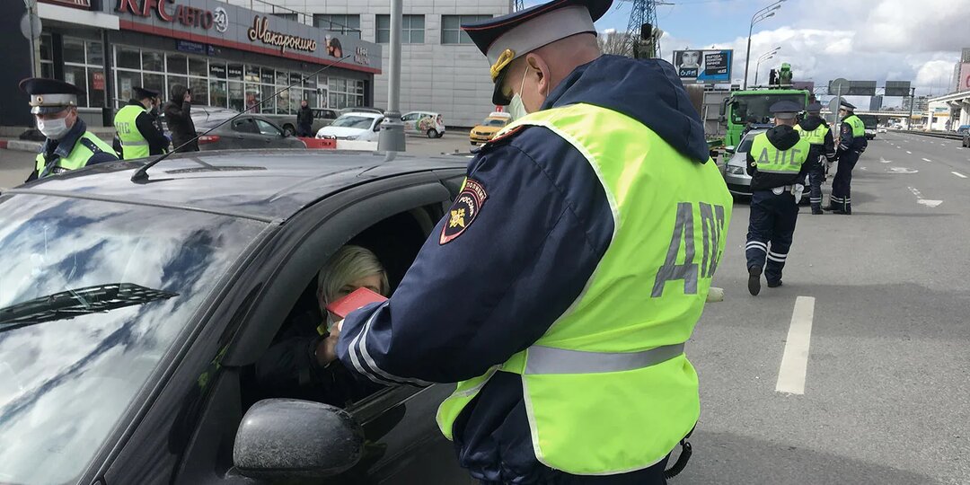 Больше не спрячешься за 20 км/ч: как штрафы 2025 года ломают всю систему поблажек для водителей